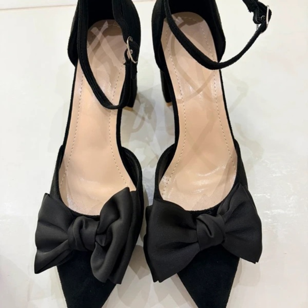 Black Pointed-Toe Ankle-Strap Heels with Bow